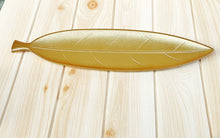 Load image into Gallery viewer, Wooden leaf shaped carved wood tray
